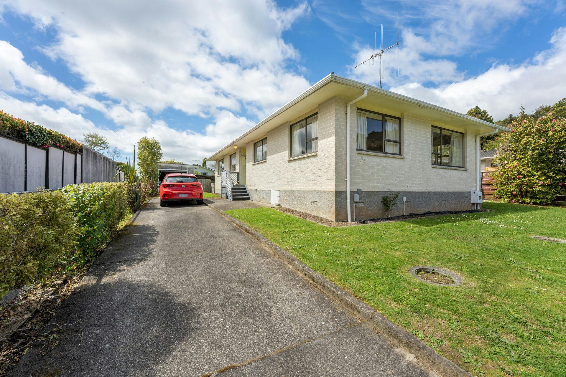 11 Amber Grove, Birchville, Upper Hutt City, Wellington | Tall Poppy 