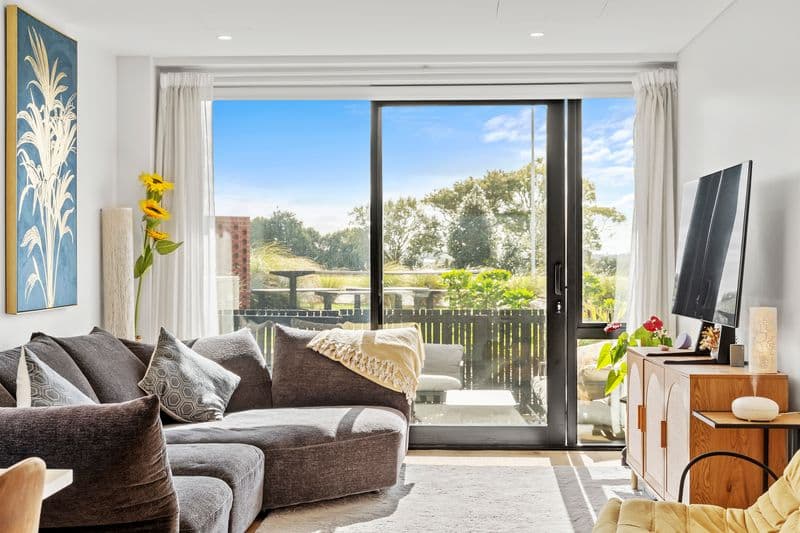 G01/6 Rauroa Lane, Hobsonville, Waitakere City
