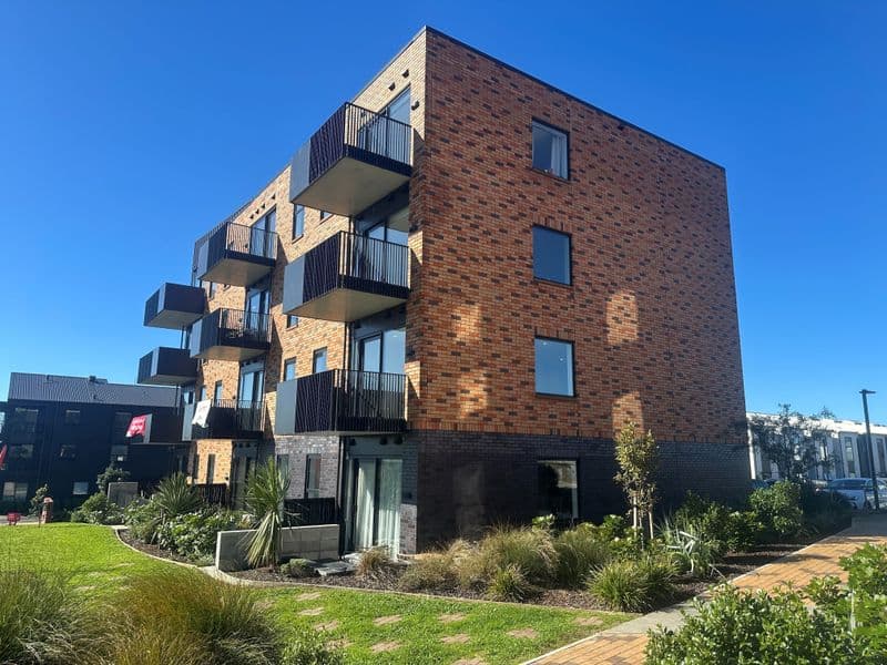 G01/6 Rauroa Lane, Hobsonville, Waitakere City