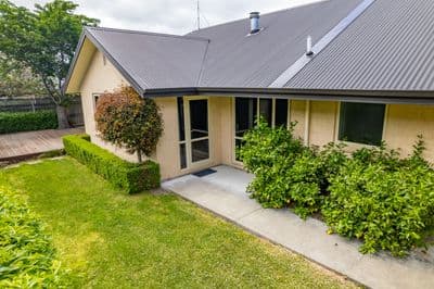 6 Spring Haven Place, Springlands, Blenheim, Marlborough | Tall Poppy 