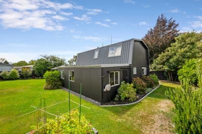 4A Cricklewood Lane, Springlands, Blenheim, Marlborough | Tall Poppy 