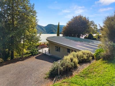 16 Old Coach Road, Havelock, Marlborough, Marlborough | Tall Poppy 