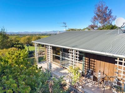 276 Northbank Road, North Bank, Marlborough, Marlborough | Tall Poppy 
