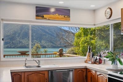 674 Moetapu Bay Road, Moetapu Bay, Marlborough, Marlborough | Tall Poppy 