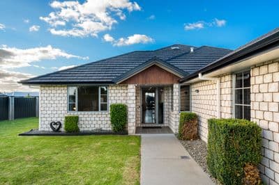 1 Garvan Glen, Pyes Pa, Tauranga, Bay of Plenty | Tall Poppy 
