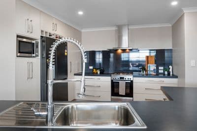 1 Garvan Glen, Pyes Pa, Tauranga, Bay of Plenty | Tall Poppy 