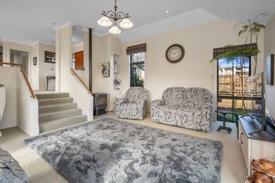 2 Holcombrooke Lane, Welcome Bay, Tauranga, Bay of Plenty | Tall Poppy 
