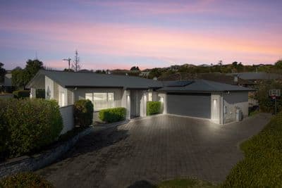1 Landing Drive, Pyes Pa, Tauranga, Bay of Plenty | Tall Poppy 