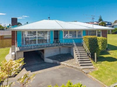 584 Fraser Street, Greerton, Tauranga, Bay of Plenty | Tall Poppy 