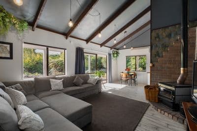 17 Princes Street, Waikino, Hauraki, Waikato | Tall Poppy 