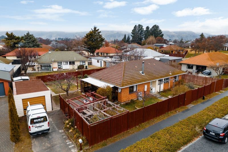 16 Jollys Road, Cromwell, Central Otago