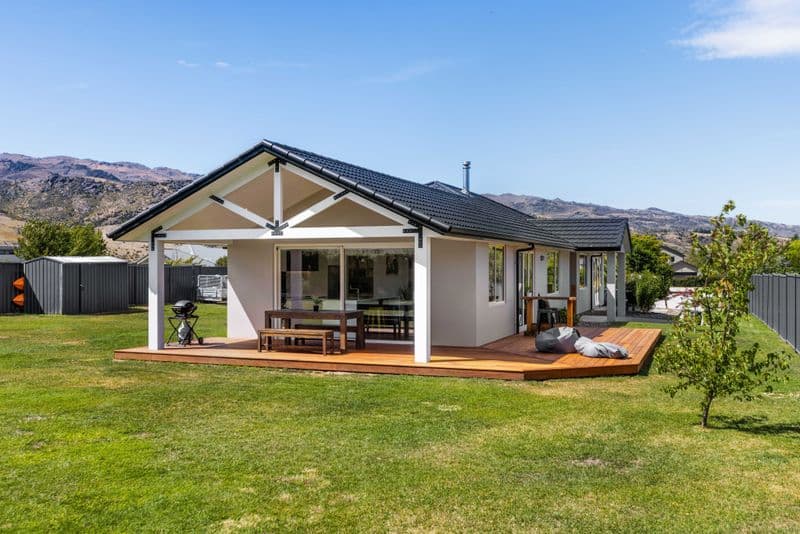3 De Bettencor Place, Mount Pisa, Central Otago