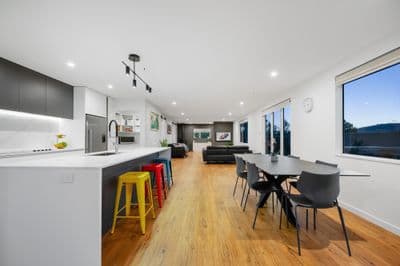 3 De Bettencor Place, Mount Pisa, Central Otago, Otago | Tall Poppy 
