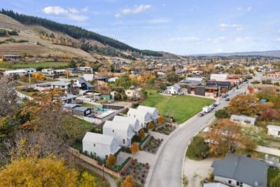 1-5 5 Holloway Street, Clyde, Central Otago, Otago | Tall Poppy 