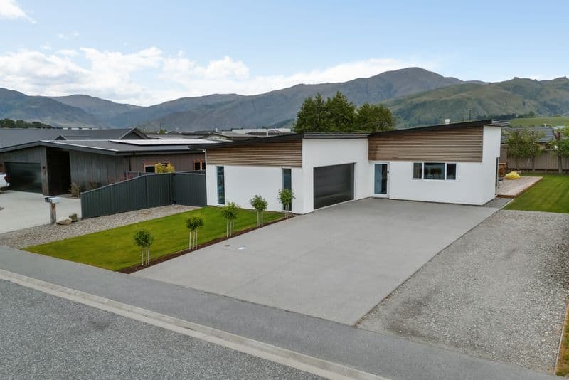 16 Hosking Drive, Cromwell, Central Otago, Otago | Tall Poppy 