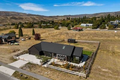 129 Hall Road, Bannockburn, Cromwell, Central Otago, Otago | Tall Poppy 