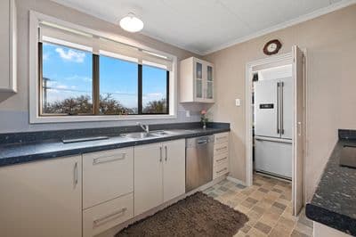 18-20 Newcastle Street, Clyde, Central Otago, Otago | Tall Poppy 