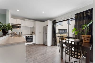 4/211 Worcester Street, Christchurch Central, Christchurch City, Canterbury | Tall Poppy 