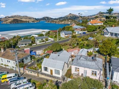 16 Scotia Street, Port Chalmers, Dunedin City, Otago | Tall Poppy 