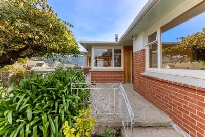 33 District Road, Roseneath, Dunedin City, Otago | Tall Poppy 
