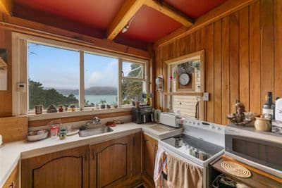 19 Downes Road, Roseneath, Dunedin City, Otago | Tall Poppy 