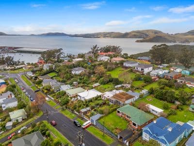 21 Harrington Street, Port Chalmers, Dunedin City, Otago | Tall Poppy 