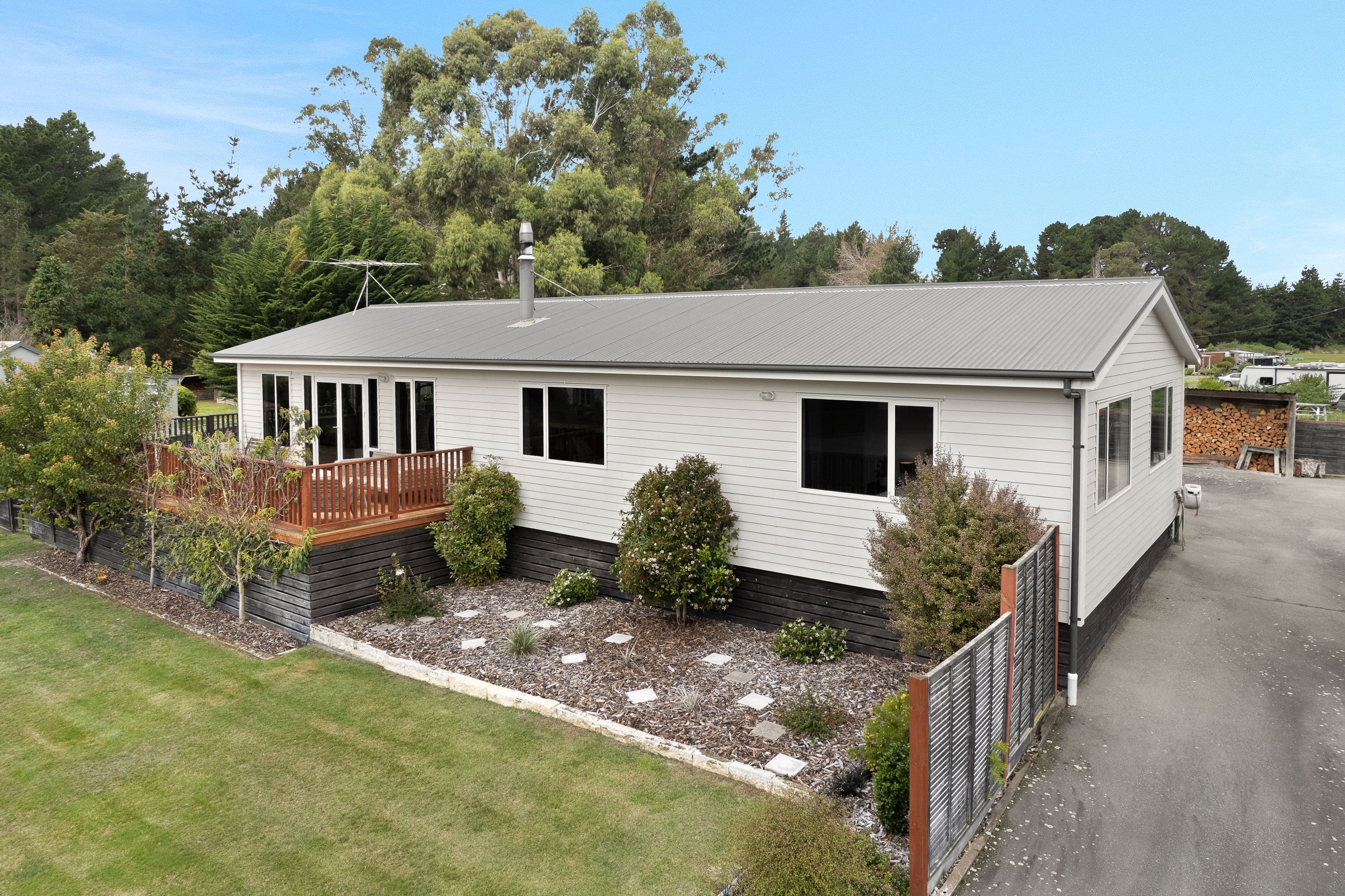 6 Stewart Street, Waikouaiti, Dunedin City, Otago | Tall Poppy 