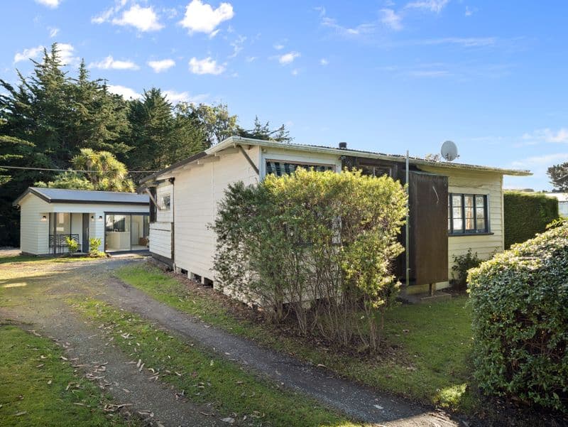 3 Peace Street, Taieri Mouth, Clutha