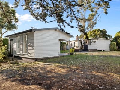 3 Peace Street, Taieri Mouth, Clutha, Otago | Tall Poppy 