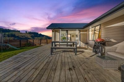 18 Goddard Way, Sawyers Bay, Dunedin City, Otago | Tall Poppy 