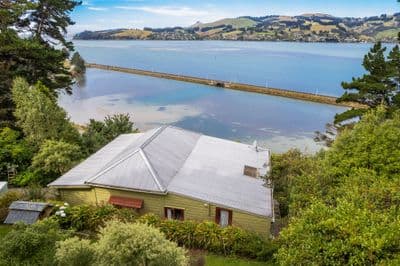 1A Burkes Drive, Saint Leonards, Dunedin City, Otago | Tall Poppy 