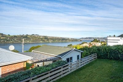 21 Taupo Street, Ravensbourne, Dunedin City, Otago | Tall Poppy 