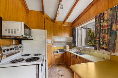 196 Doctors Point Road, Waitati, Dunedin City, Otago | Tall Poppy 