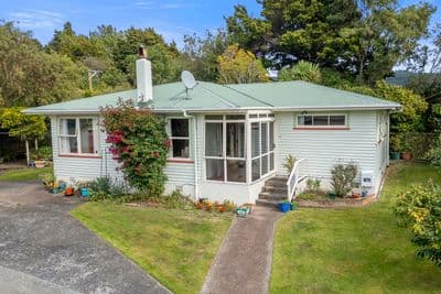 32 Pempsey Street, Silverstream, Upper Hutt City, Wellington | Tall Poppy 
