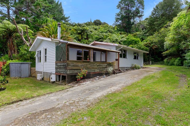 7 Waipuna Grove, Stokes Valley, Lower Hutt City