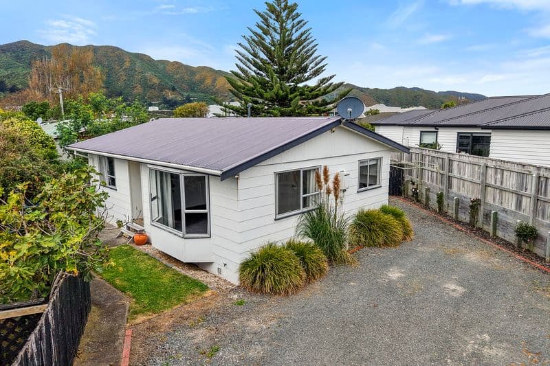 3/6 Awamutu Grove, Waiwhetu, Lower Hutt City