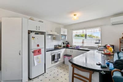 2/3 Hewer Crescent, Naenae, Lower Hutt City, Wellington | Tall Poppy 