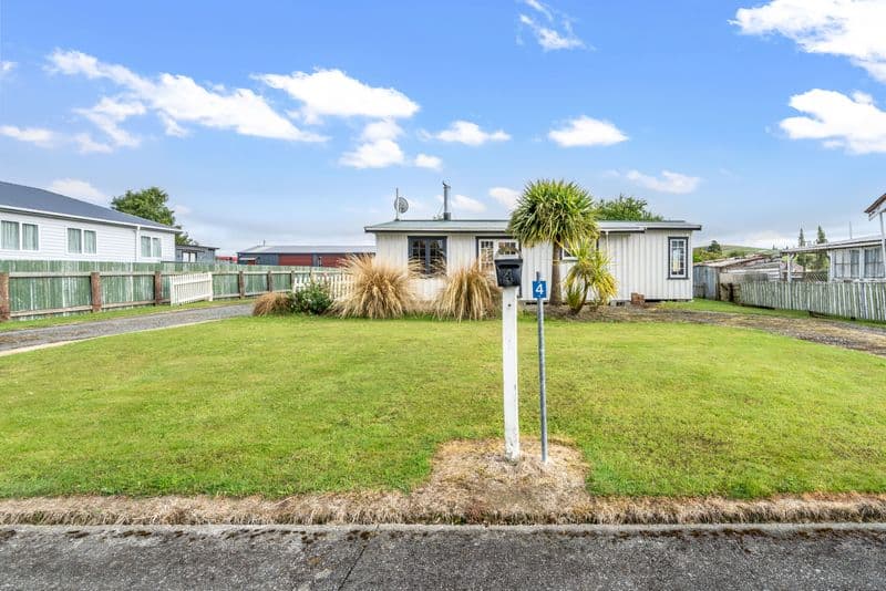 4 Annan Street, Nightcaps, Southland, Southland | Tall Poppy 