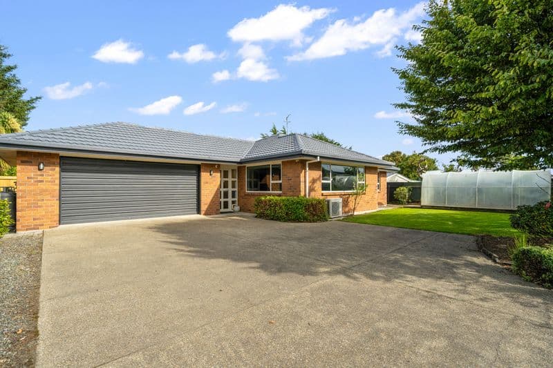 55 Charles Street, Grasmere, Invercargill City, Southland | Tall Poppy 