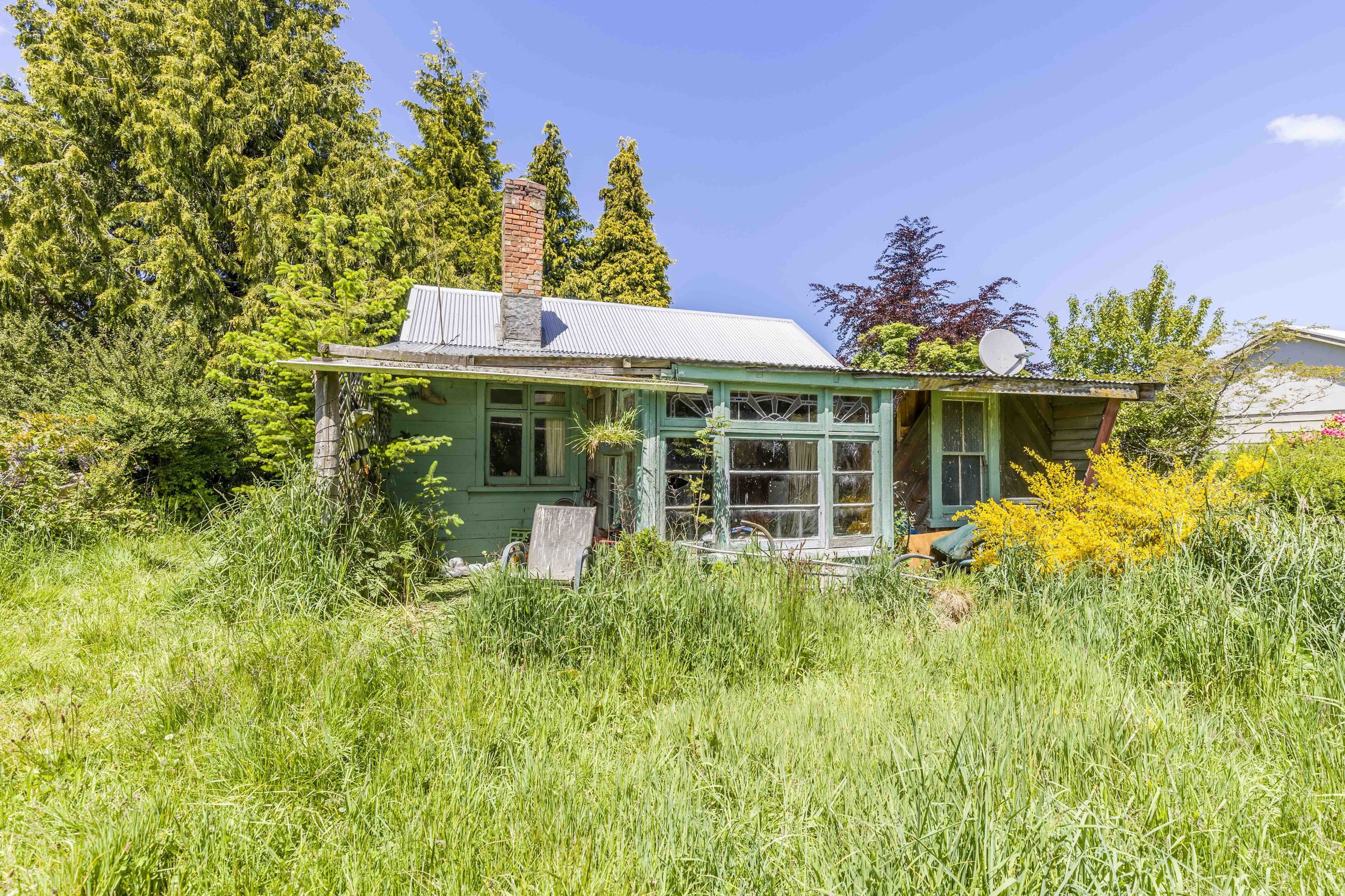 12 Ettrick Street, Nightcaps, Southland, Southland | Tall Poppy 