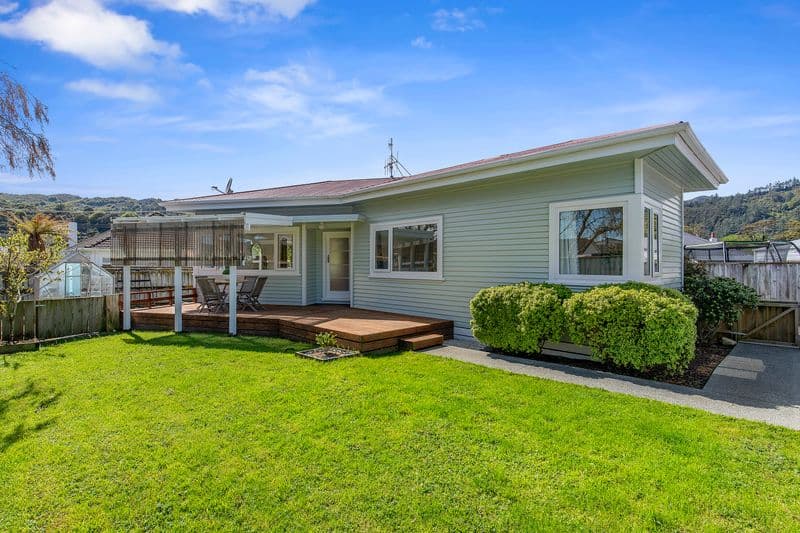 14C Sharpe Crescent, Wainuiomata, Lower Hutt City