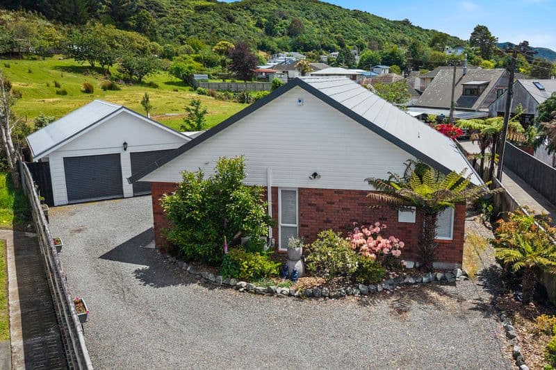 2/21 Sharpe Crescent, Wainuiomata, Lower Hutt City, Wellington | Tall Poppy 