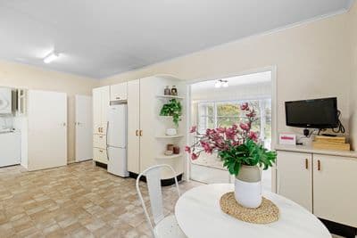 214 Waddington Drive, Naenae, Lower Hutt City, Wellington | Tall Poppy 