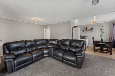 318 Wellington Road, Wainuiomata, Lower Hutt City, Wellington | Tall Poppy 
