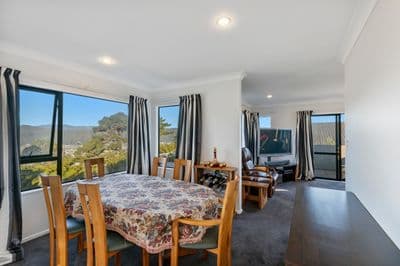 181 Tirohanga Road, Tirohanga, Lower Hutt City, Wellington | Tall Poppy 