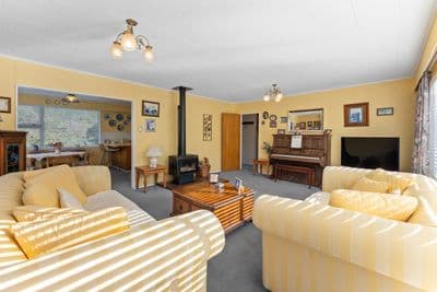 4 Lincoln Grove, Wainuiomata, Lower Hutt City, Wellington | Tall Poppy 