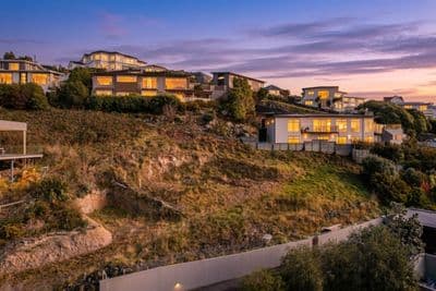 29 Challenger Lane, Redcliffs, Christchurch City, Canterbury | Tall Poppy 