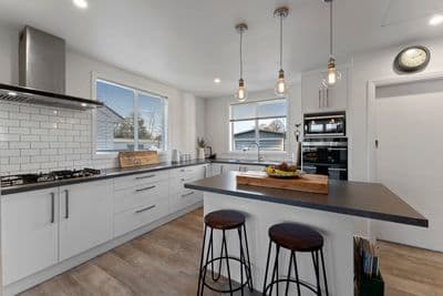 21 Avro Crescent, Hornby, Christchurch City, Canterbury | Tall Poppy 