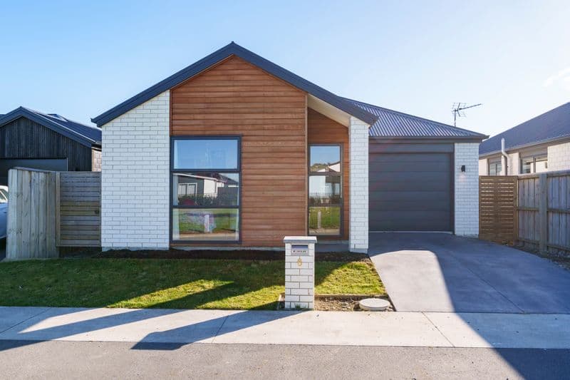 8 Greengrass Crescent, Kaiapoi, Waimakariri