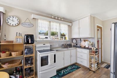 4 Buckley Street, Cheviot, Hurunui, Canterbury | Tall Poppy 